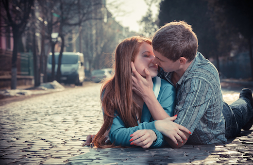 FIRST KISS 