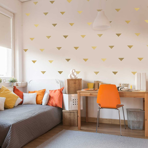 10 triangle-inspired pieces you *need* for your room - GirlsLife
