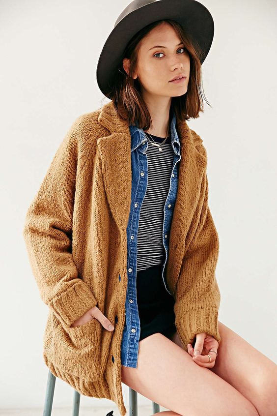 Here's why a cardigan should be your fall fashion BFF - GirlsLife