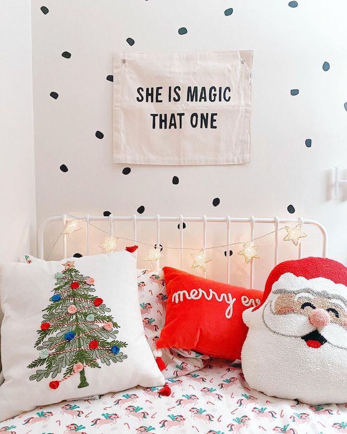 How to find your perfect Christmas decor aesthetic - GirlsLife