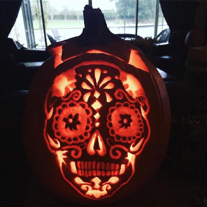 Here's how you should decorate your pumpkin this Halloween, based on ...
